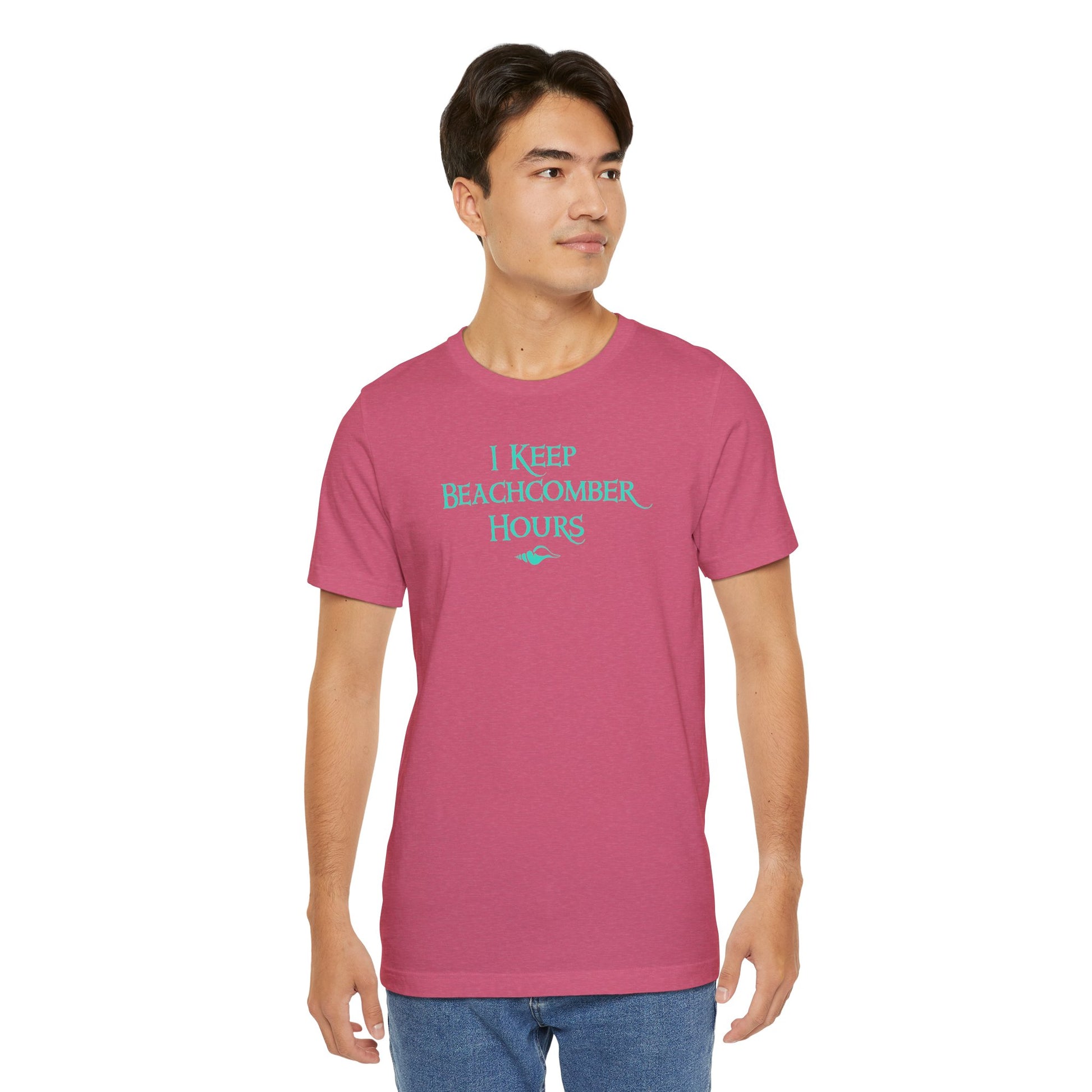 Beachcomber Hours | Beachy Bella | T-Shirt