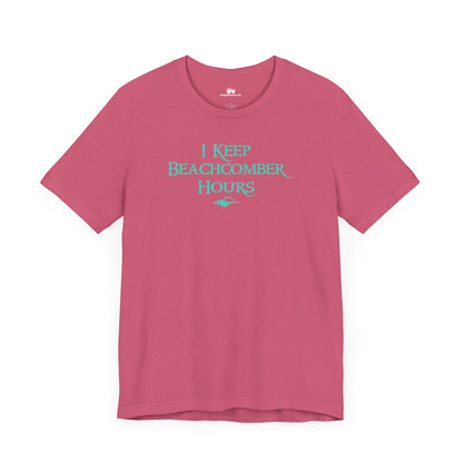 Beachcomber Hours | Beachy Bella | T-Shirt