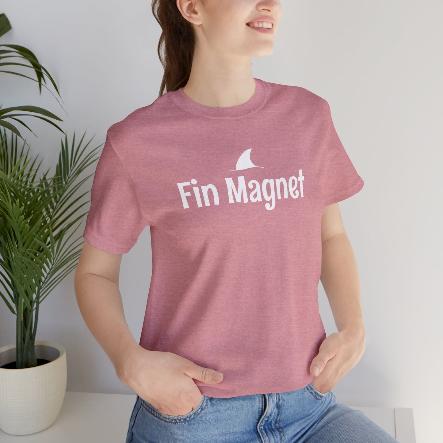 T-Shirts Beachy Tee | Fin Magnet | An Inside Joke