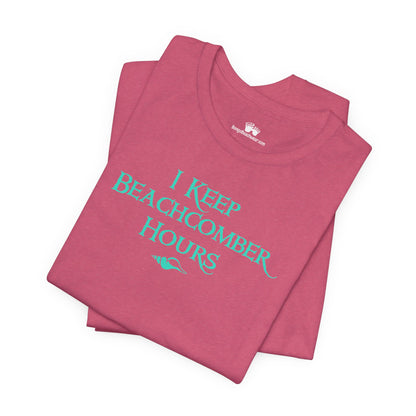 Beachcomber Hours | Beachy Bella | T-Shirt